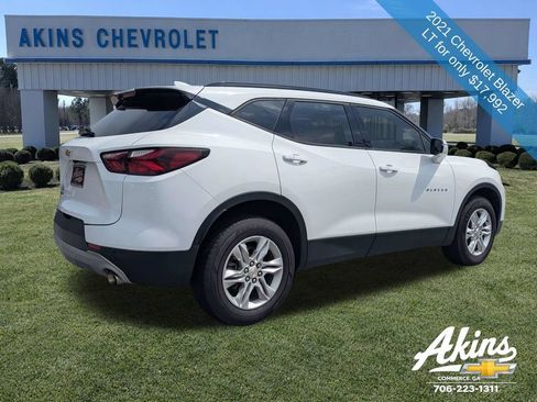 Certified 2021 Chevrolet Blazer LT FWD image 4
