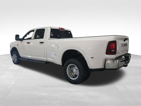 New 2026 RAM 3500 Tradesman AWD/4WD image 6