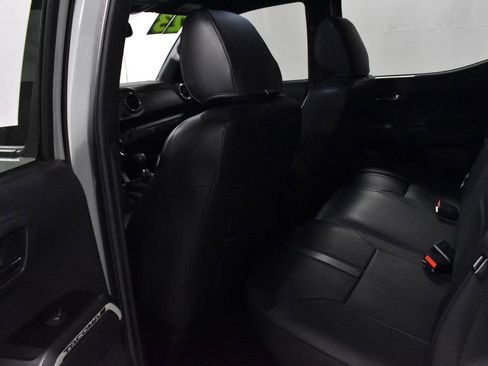 Certified 2023 Toyota Tacoma TRD Off-Road image 16