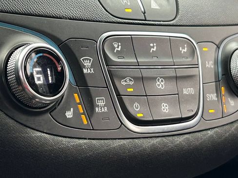 Used 2024 Chevrolet Malibu LT FWD image 30