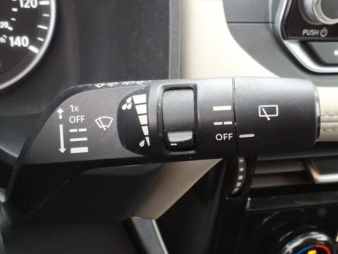 Used 2021 Nissan Rogue SV image 24