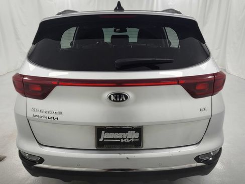Used 2020 Kia Sportage EX w/ EX Technology Package AWD/4WD image 4