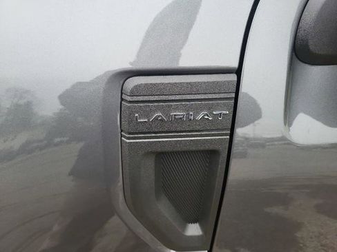 Used 2024 Ford Maverick Lariat image 4