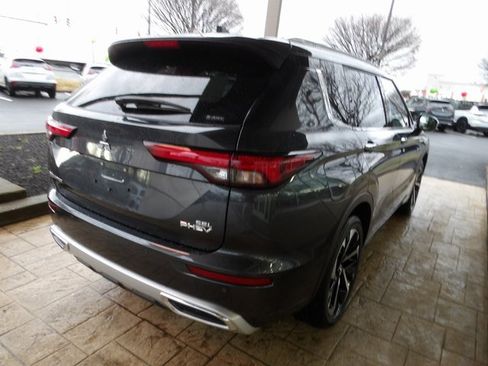 New 2025 Mitsubishi Outlander SEL image 7