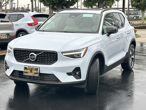 New 2026 Volvo XC40 B5 Plus w/ Protection Package Premier image 6