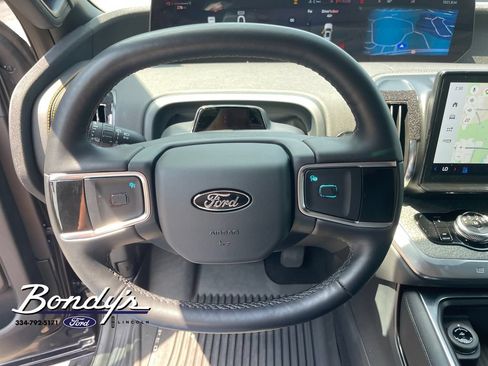 Used 2026 Ford Expedition Tremor AWD/4WD image 7