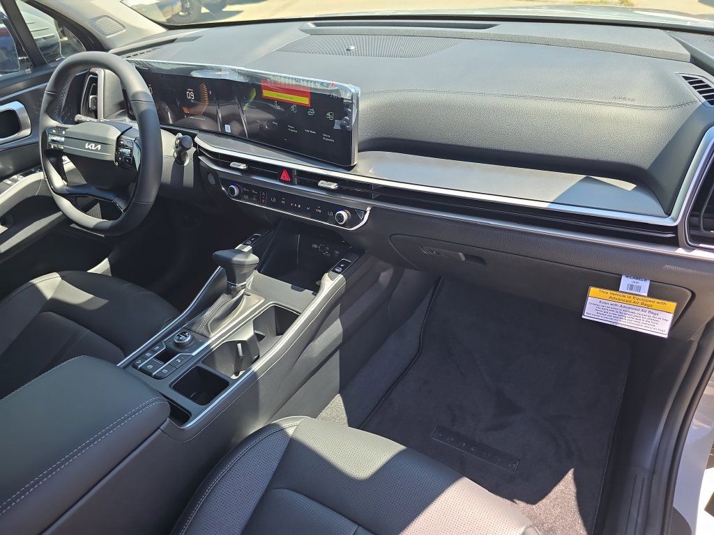 New 2026 Kia Sorento S AWD/4WD image 11