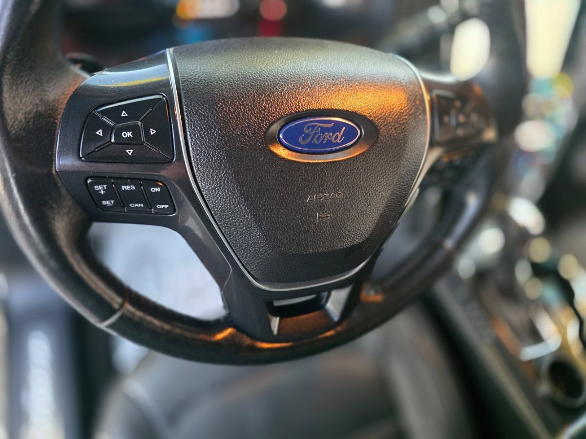 Used 2017 Ford Explorer Limited FWD image 16