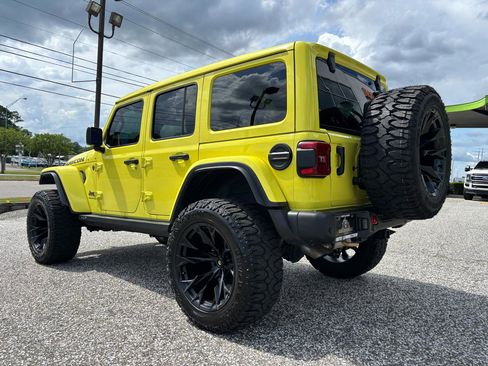 Used 2023 Jeep Wrangler Unlimited Rubicon 392 w/ Xtreme Recon 35" Tire Package AWD/4WD image 6