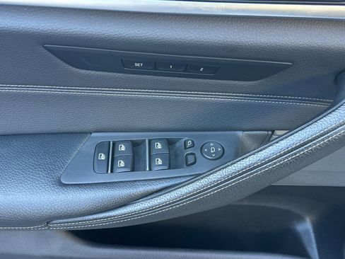 Used 2017 BMW 540i RWD image 11