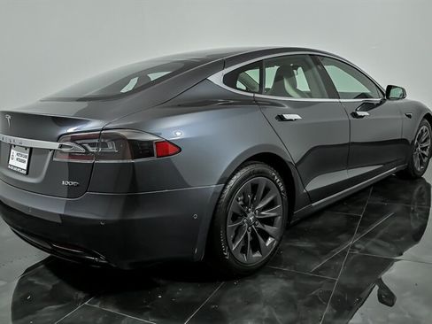 Used 2018 Tesla Model S 100D AWD/4WD image 9