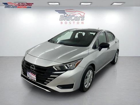 Used 2023 Nissan Versa S w/ Trunk Package FWD image 1