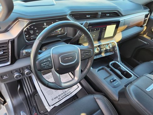 Used 2024 GMC Sierra 2500 Denali w/ Denali Reserve Package image 8
