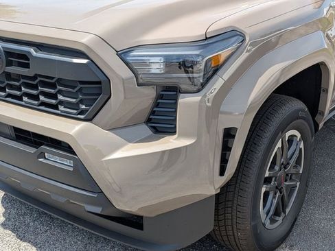 Used 2026 Toyota Tacoma TRD Sport image 4