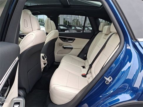 Certified 2025 Mercedes-Benz GLC 300 4MATIC image 11