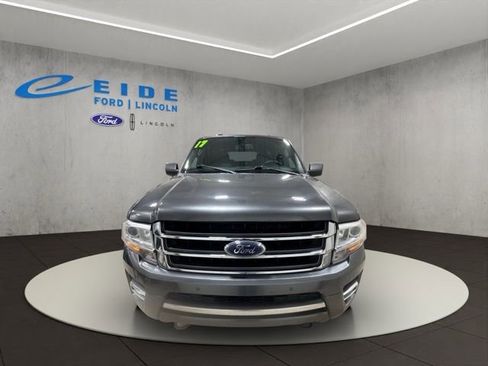 Used 2017 Ford Expedition EL Limited w/ Equipment Group 301A AWD/4WD image 6