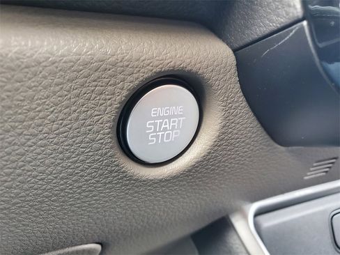 New 2026 Kia Carnival image 17