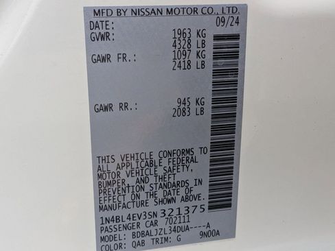 Used 2025 Nissan Altima 2.5 SL FWD image 29