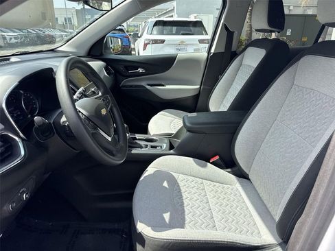 Used 2022 Chevrolet Equinox LT FWD image 17