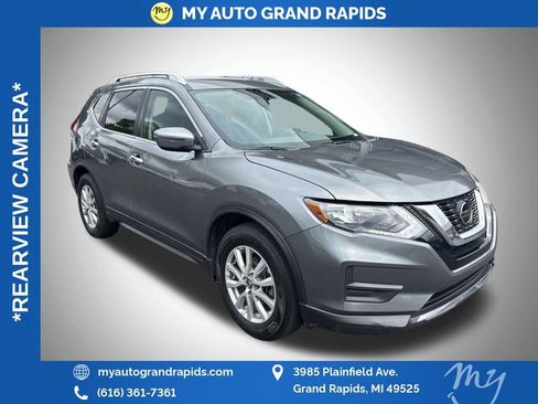 Used 2018 Nissan Rogue SV FWD image 4