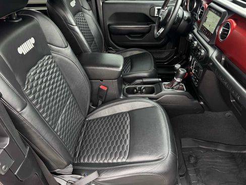 Used 2019 Jeep Wrangler Rubicon AWD/4WD image 19