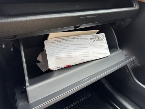 Used 2023 Toyota RAV4 LE image 28