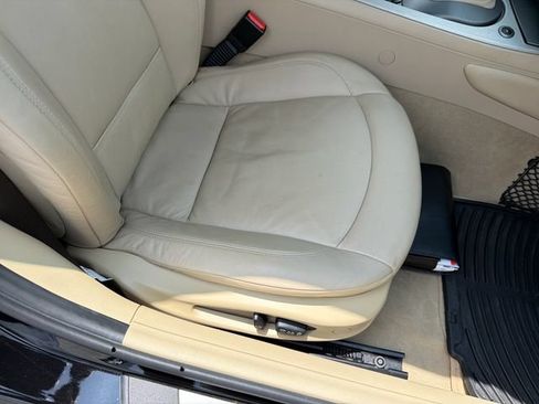Used 2004 BMW Z4 3.0i RWD image 22