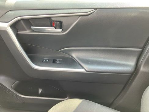 Used 2022 Toyota RAV4 XLE w/ Convenience Package AWD/4WD image 20