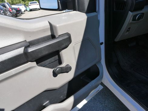 Used 2017 Ford F150 XL image 14