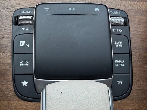 Used 2022 Mercedes-Benz GLS 450 4MATIC image 24