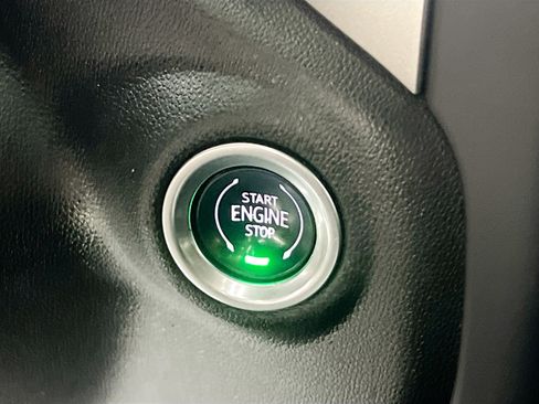 Used 2021 Chevrolet Silverado 1500 LT w/ Bed Protection Package image 24