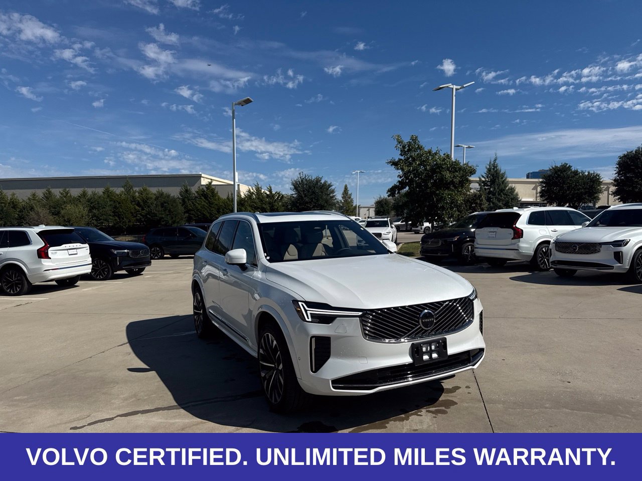 Certified 2026 Volvo XC90 B6 Plus AWD/4WD image 7