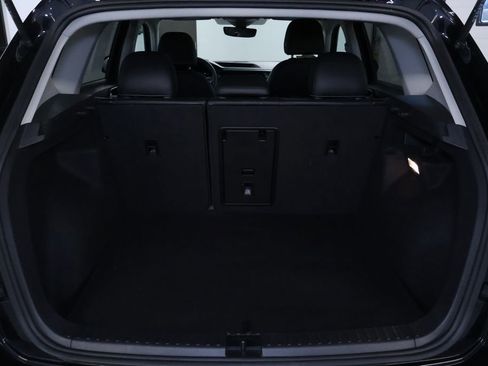 Used 2023 Volkswagen Taos SE w/ Panoramic Sunroof Package AWD/4WD image 16