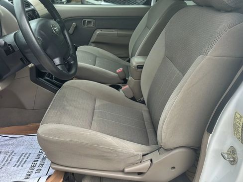 Used 2004 Nissan Frontier XE w/ (BGP) Basic Gear Pkg RWD image 16