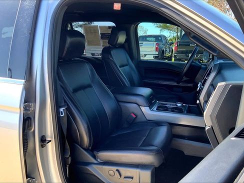 Used 2020 Ford Expedition XLT w/ Equipment Group 201A image 9