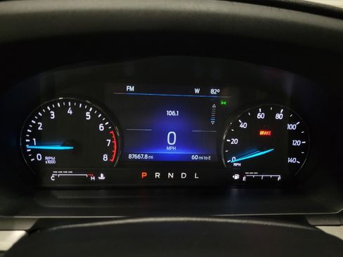 Used 2022 Ford Explorer XLT w/ Equipment Group 202A RWD image 23