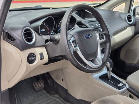 Used 2016 Ford Fiesta SE FWD image 12