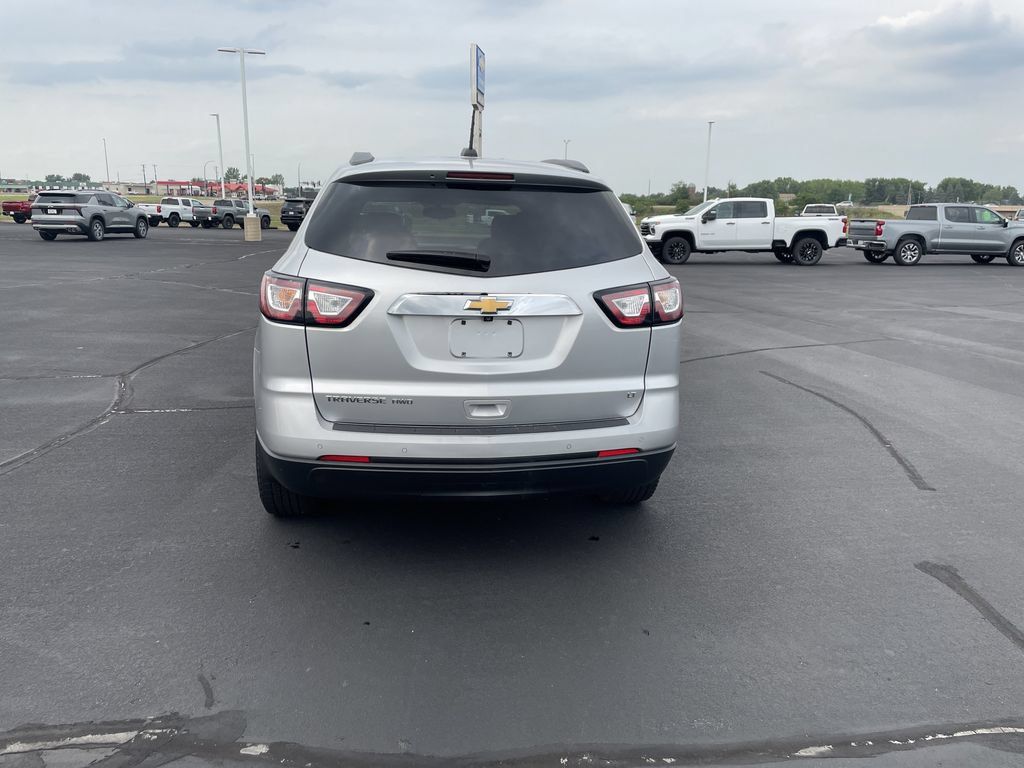 Used 2017 Chevrolet Traverse LT AWD/4WD image 4