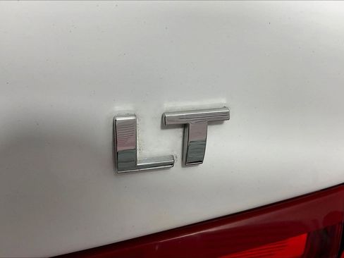 Used 2018 Chevrolet Malibu LT w/ Driver Confidence Package FWD image 23