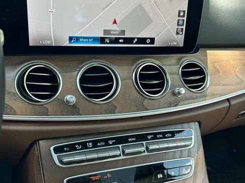 Used 2023 Mercedes-Benz E 350 4MATIC Sedan image 23