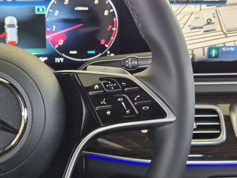 Used 2025 Mercedes-Benz GLE 350 4MATIC image 29