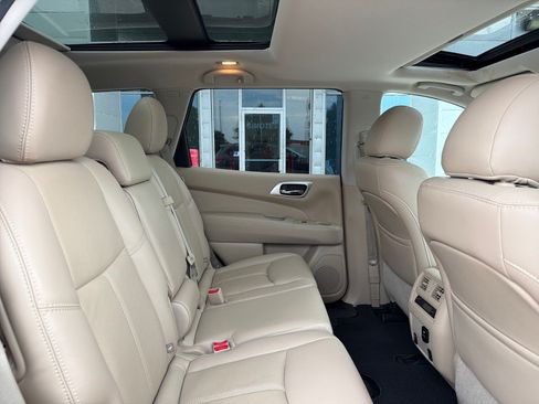 Used 2016 Nissan Pathfinder 4WD image 29