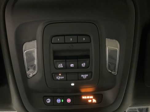 Used 2025 Cadillac CT5 Premium Luxury w/ Sun And Sound Package image 40