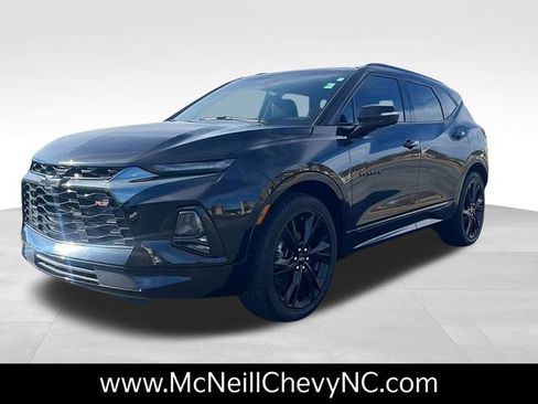 Used 2022 Chevrolet Blazer RS w/ Enhanced Convenience Package image 3