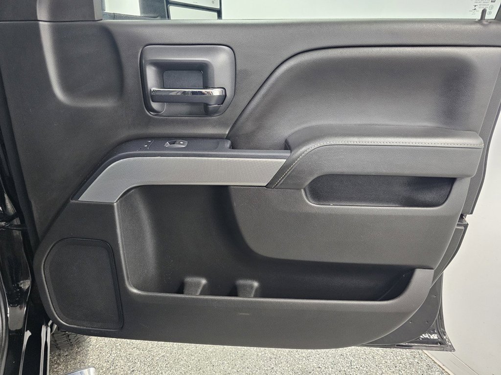 Used 2015 Chevrolet Silverado 2500 LT AWD/4WD image 28