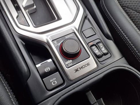 Used 2019 Subaru Forester Premium w/ All-Weather Package image 28