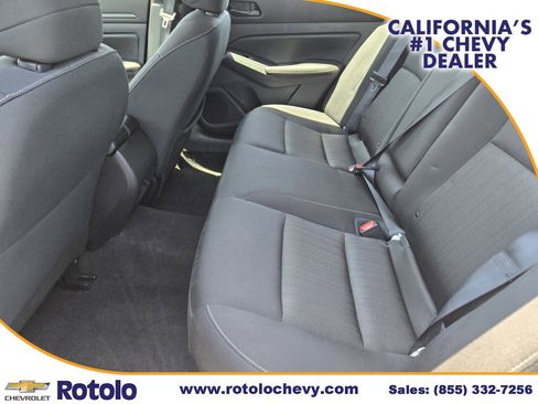 Used 2024 Nissan Altima 2.5 SV FWD image 16