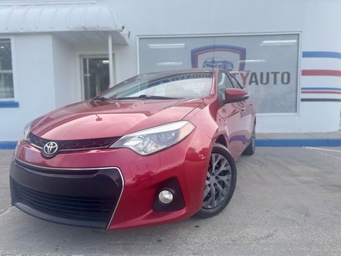 Used 2015 Toyota Corolla S image 3