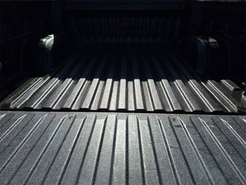 Used 2022 Chevrolet Silverado 1500 Custom Trail Boss w/ LPO, Dark Essentials Package image 31