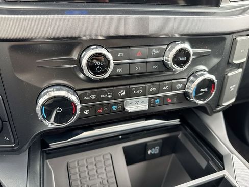 New 2026 Ford F250 Platinum AWD/4WD image 17